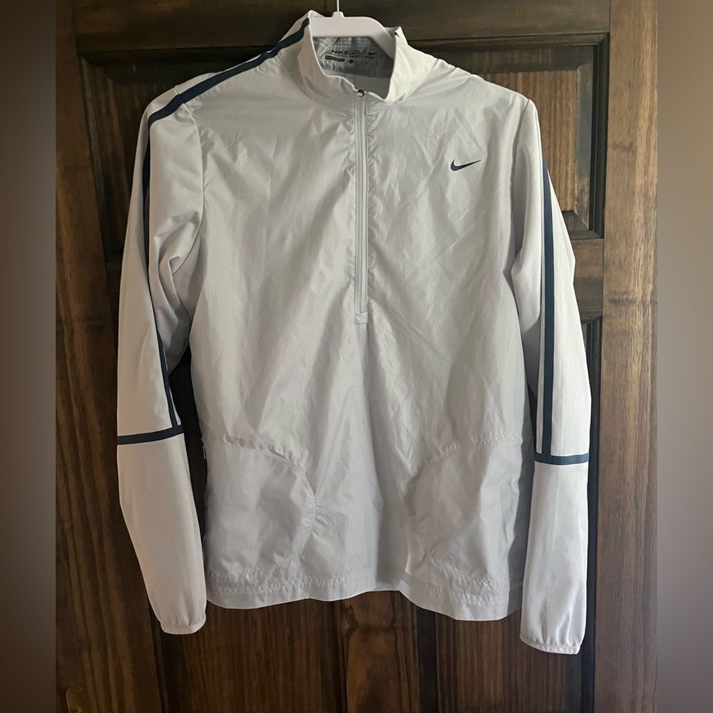 Nike Pullover Women Size Large Lightweight Light Gray​